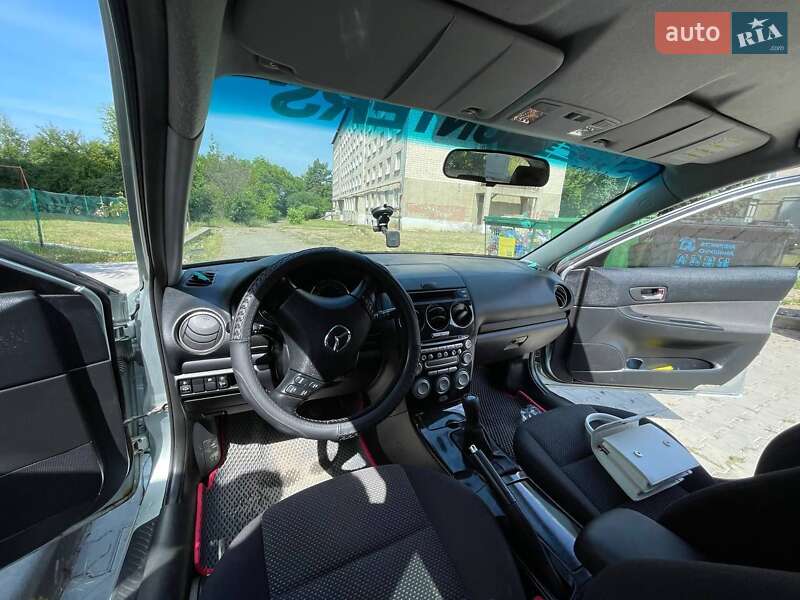 Універсал Mazda 6 2005 в Чернівцях