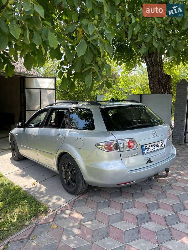 Універсал Mazda 6 2005 в Чернівцях