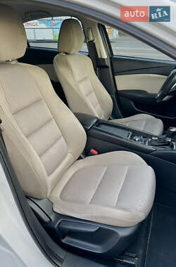 Седан Mazda 6 2015 в 