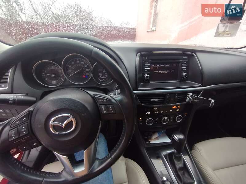 Седан Mazda 6 2014 в Львові