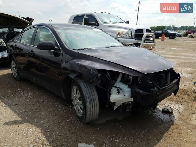 Седан Mazda 6 2011 в 