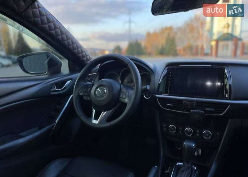 Седан Mazda 6 2014 в Кривом Роге