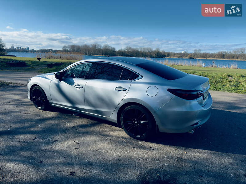 Седан Mazda 6 2019 в Коростене