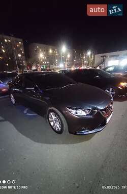 Седан Mazda 6 2014 в Черновцах