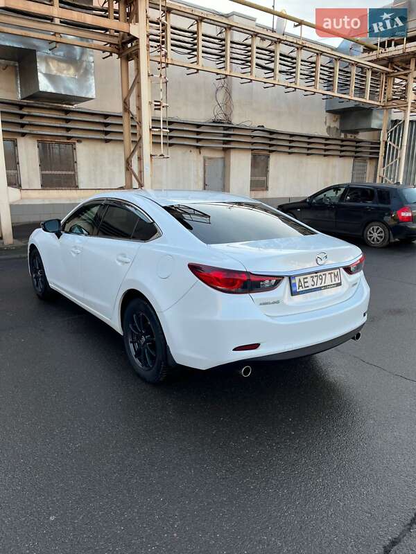 Седан Mazda 6 2014 в Кривом Роге