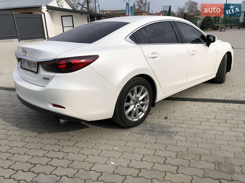 Седан Mazda 6 2012 в Яворове