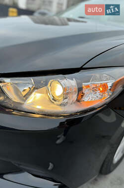 Седан Mazda 6 2013 в 