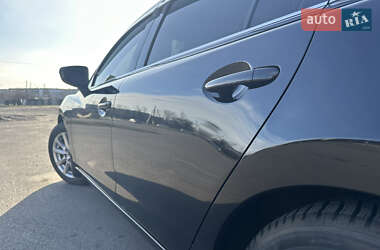 Седан Mazda 6 2013 в 