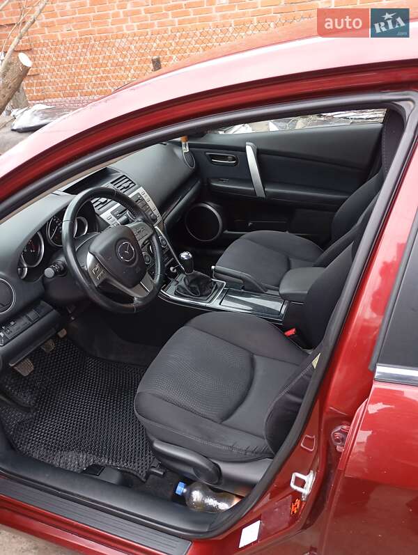 Седан Mazda 6 2008 в Калиновке