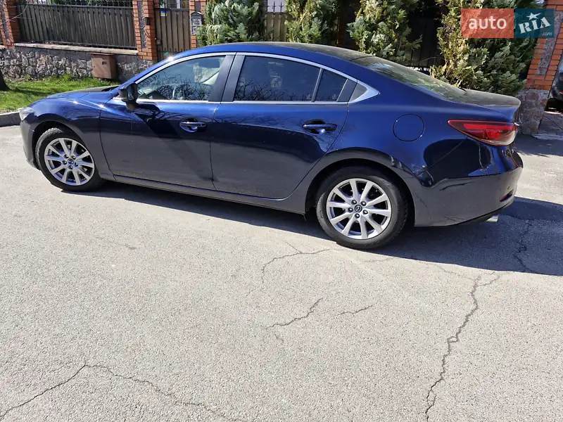 Седан Mazda 6 2016 в 