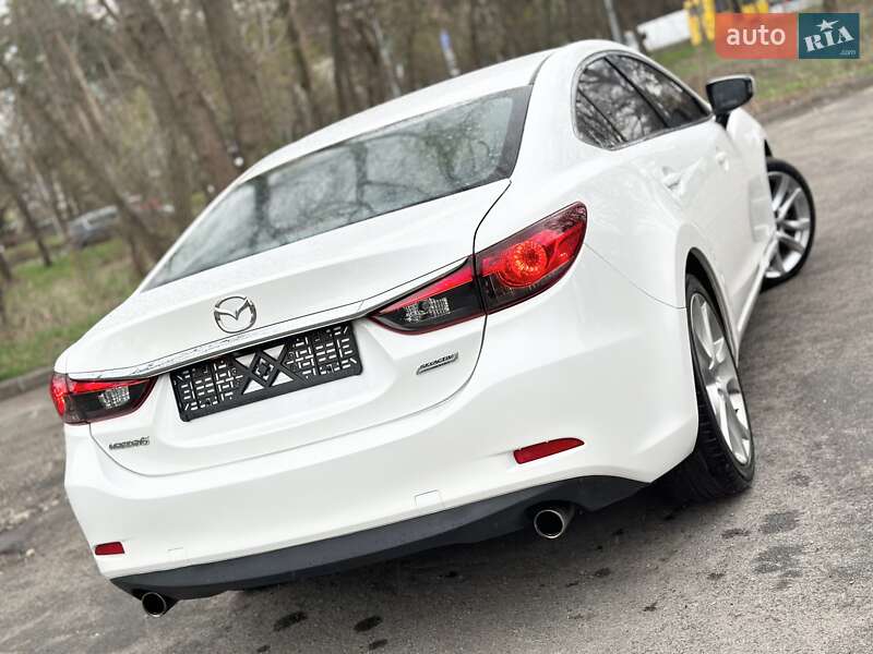 Седан Mazda 6 2015 в Киеве