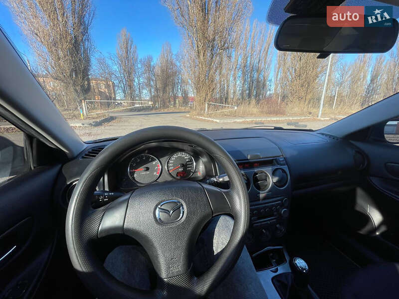 Седан Mazda 6 2004 в Черкасах