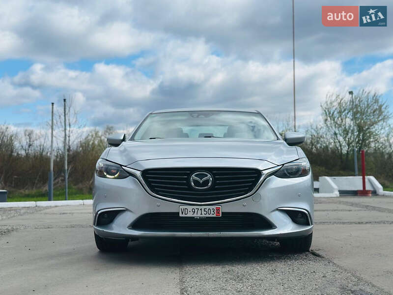 Седан Mazda 6 2016 в Ужгороді