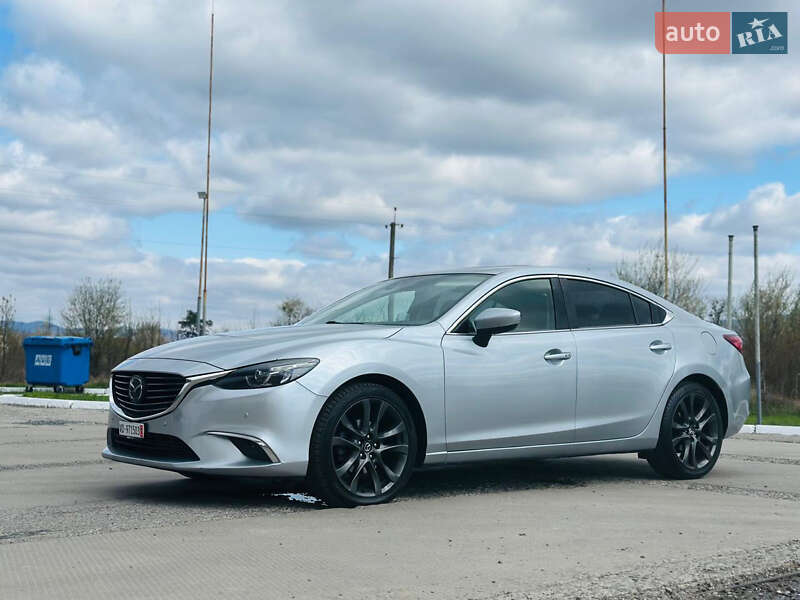 Седан Mazda 6 2016 в Ужгороді