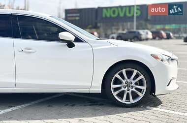 Седан Mazda 6 2015 в 