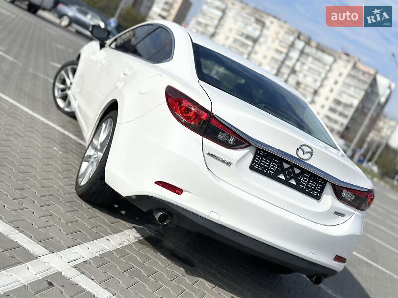 Седан Mazda 6 2015 в Киеве