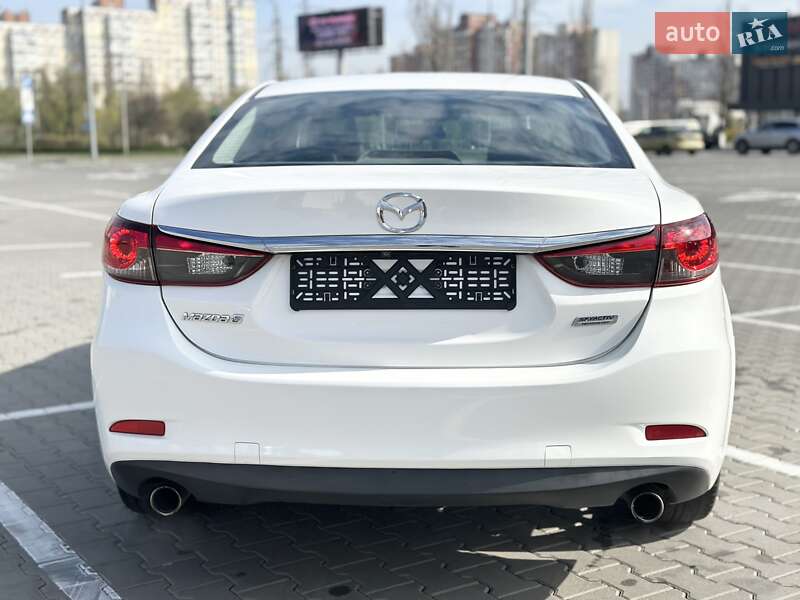 Седан Mazda 6 2015 в Киеве