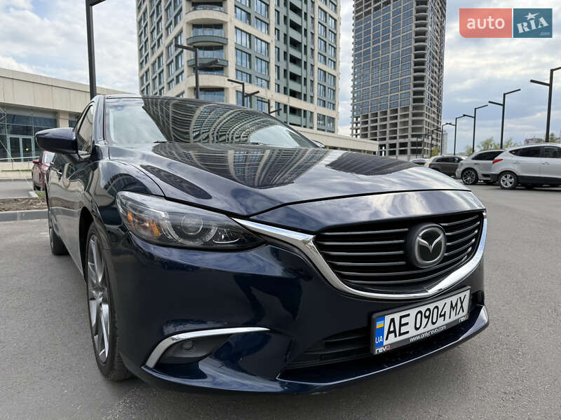 Седан Mazda 6 2015 в 