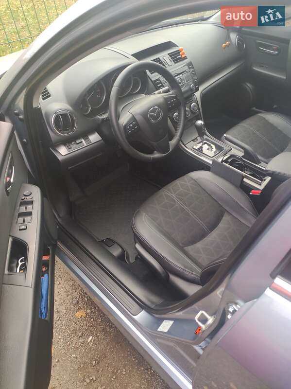 Седан Mazda 6 2011 в Днепре
