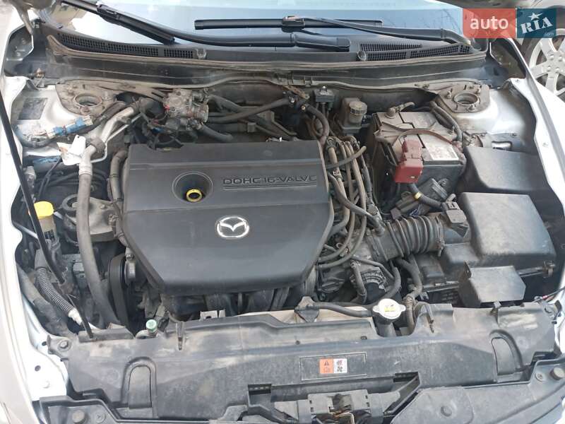 Седан Mazda 6 2011 в Обухове