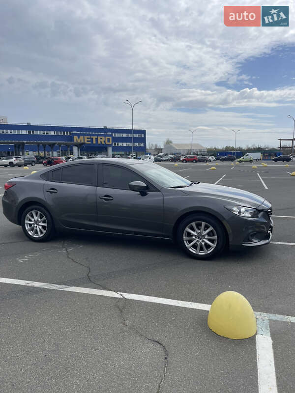 Седан Mazda 6 2017 в 