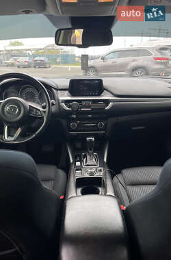 Седан Mazda 6 2017 в 
