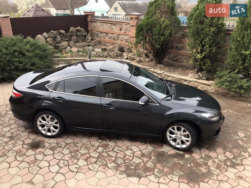 Седан Mazda 6 2011 в 
