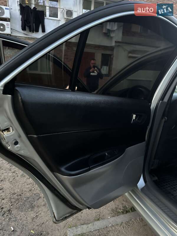 Седан Mazda 6 2004 в Миколаєві