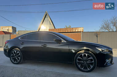 Седан Mazda 6 2015 в 