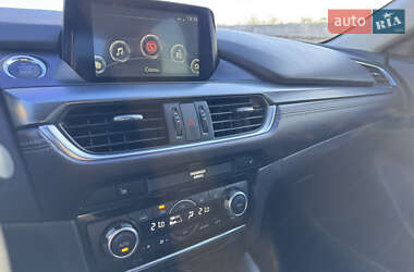 Седан Mazda 6 2015 в 