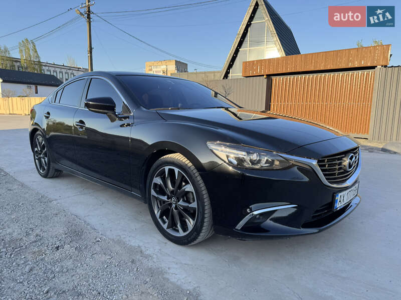 Седан Mazda 6 2015 в 