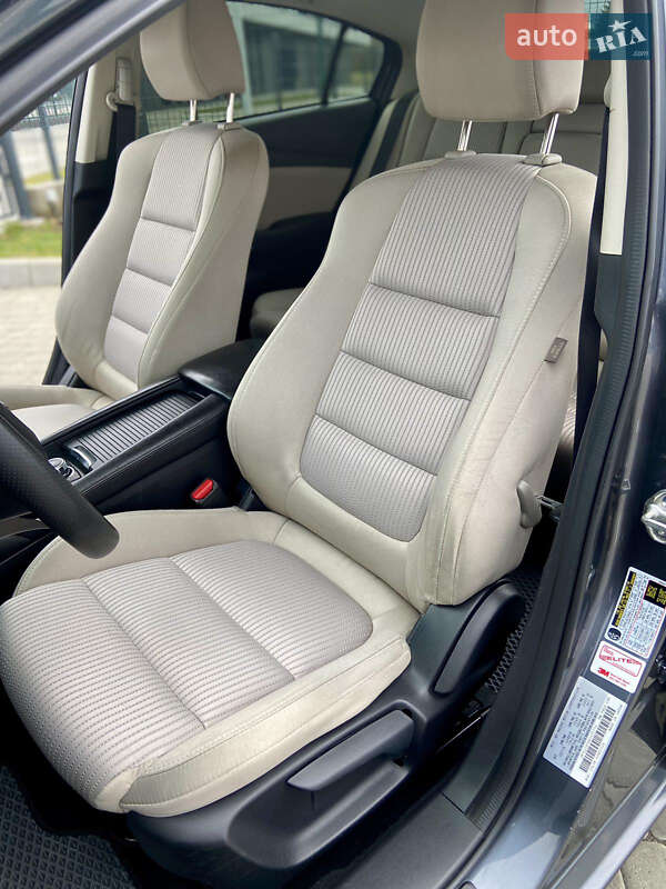 Седан Mazda 6 2016 в Львове