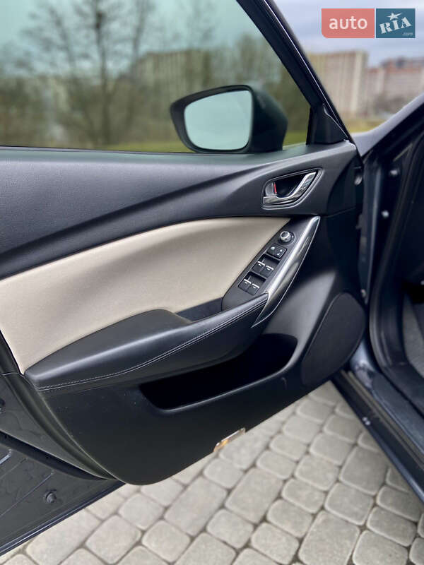 Седан Mazda 6 2016 в Львове
