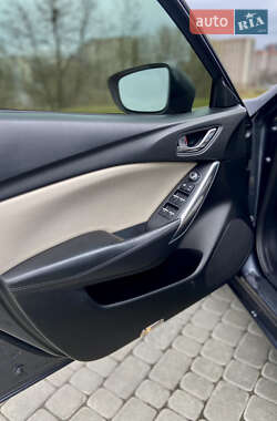Седан Mazda 6 2016 в 