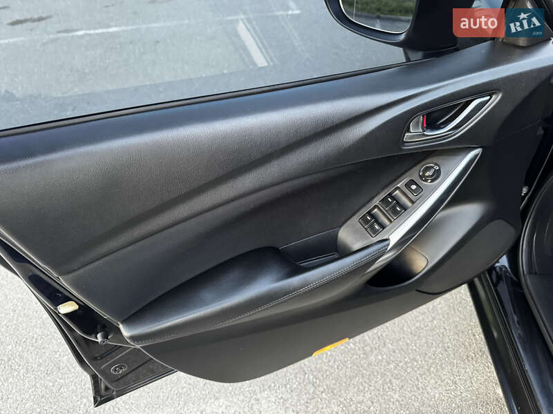 Седан Mazda 6 2014 в Шполе
