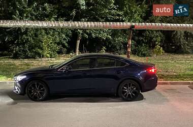 Седан Mazda 6 2015 в 