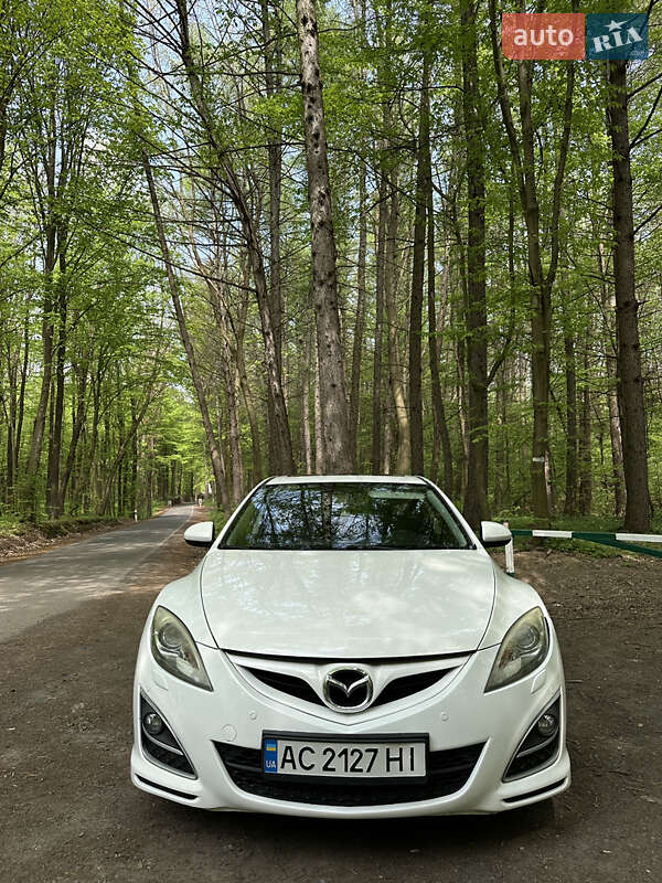 Седан Mazda 6 2011 в Луцке