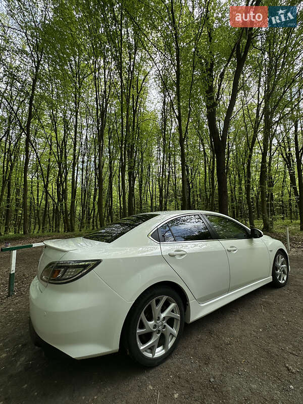 Седан Mazda 6 2011 в Луцке