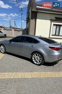 Седан Mazda 6 2015 в 