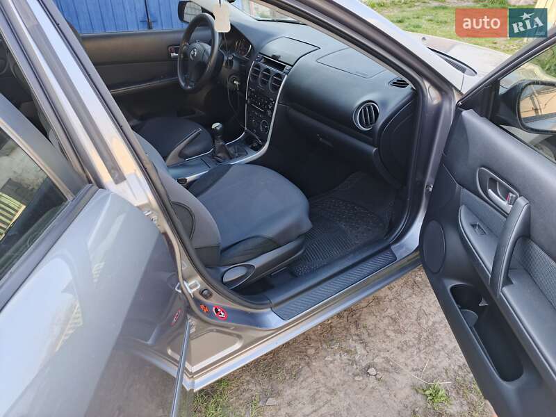 Седан Mazda 6 2005 в Лохвице