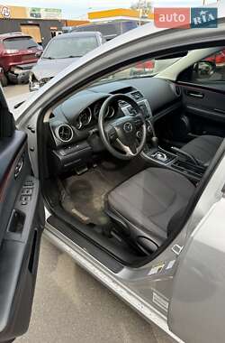 Седан Mazda 6 2011 в 