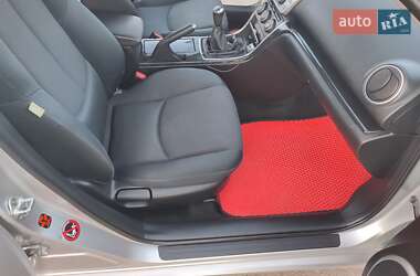 Лифтбек Mazda 6 2009 в 