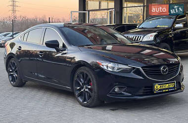 Седан Mazda 6 2014 в Чернівцях