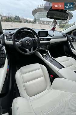 Седан Mazda 6 2015 в 