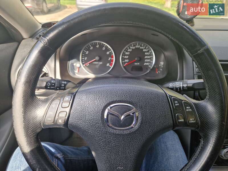 Седан Mazda 6 2002 в Василькові