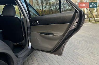 Седан Mazda 6 2003 в 
