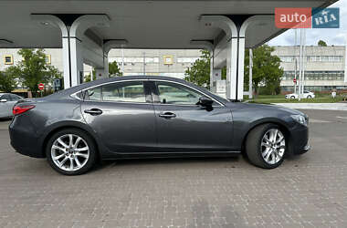 Седан Mazda 6 2015 в 