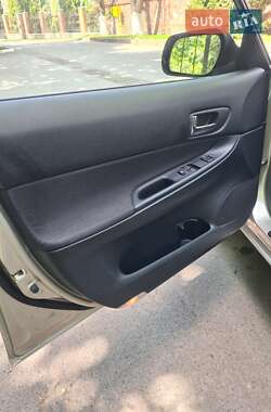 Седан Mazda 6 2004 в 