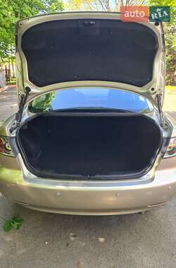 Седан Mazda 6 2004 в 
