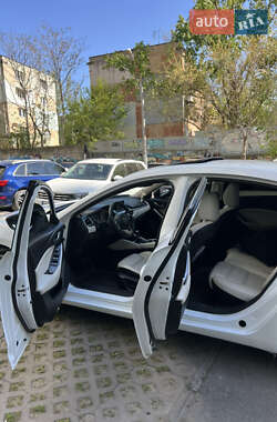 Седан Mazda 6 2015 в 